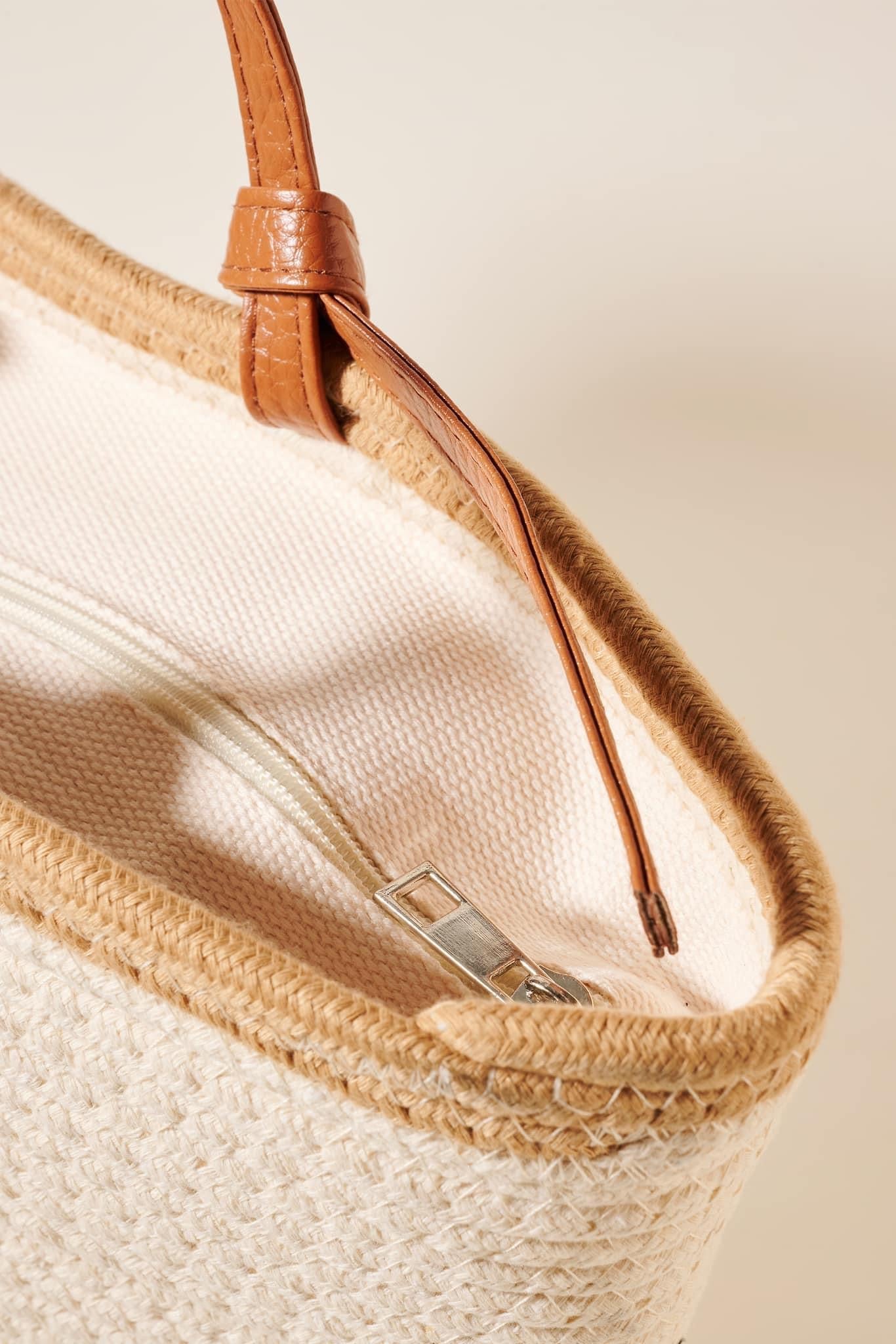 Straw Tote Bag W-Leather Handles
